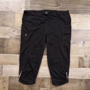 Athleta Be Free Knicker Capri Leggings Women's Size‎ Large Black 17" Inseam